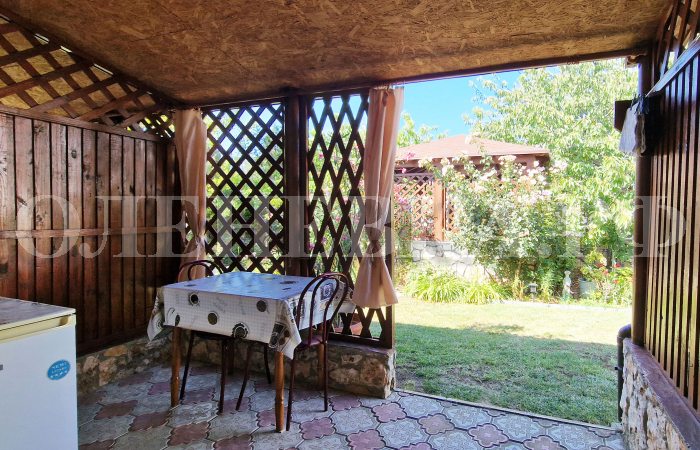 Тарханкутский дворик, Оленевка, ул.Комсомольская, 